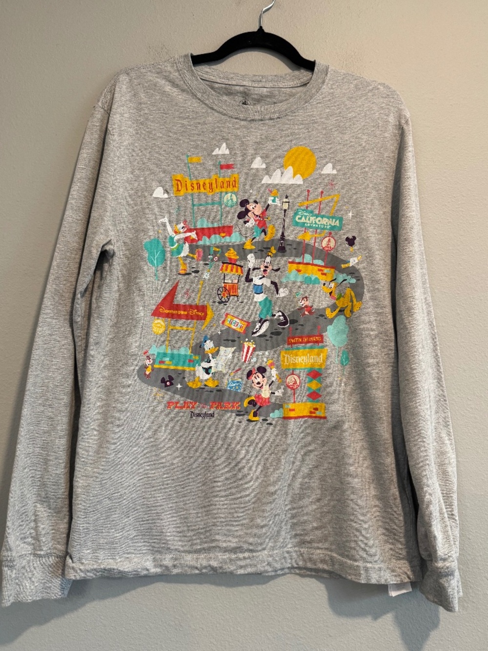 Disney Disneyland California Adventure Organic Cotton Long Sleeve Tee S